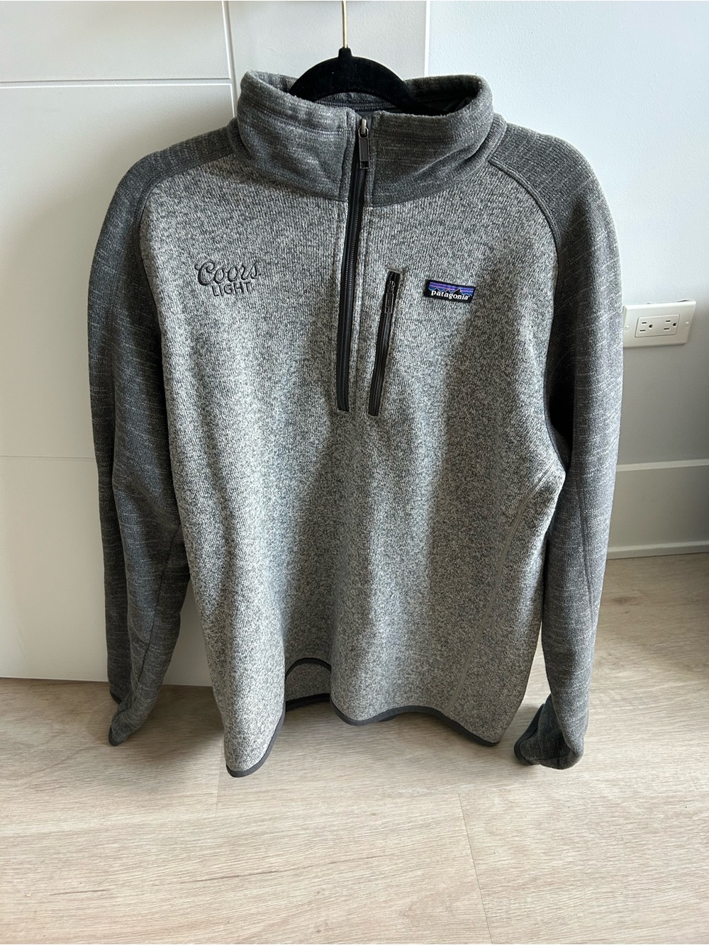 Patagonia Coors Light Men's Gray Zip-Up Fleece Pullover